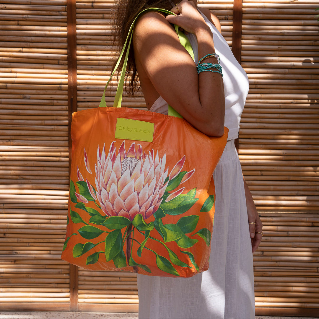 Set of 4: Daytripper Tote + Mid Size Pouch in Royal Protea and Large Pouch + Mini in Essential Green