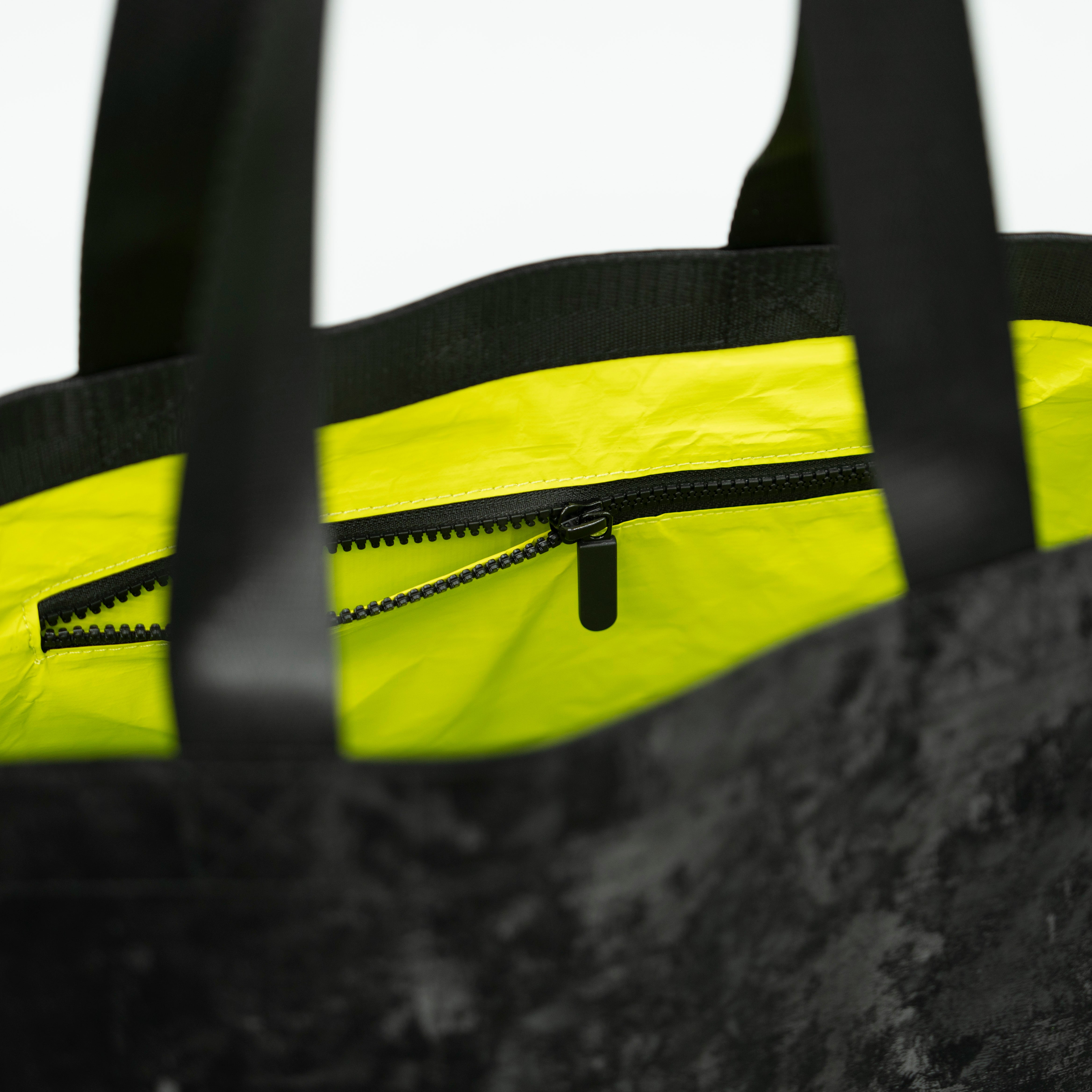 Signature Tote Bag - Noir Chic