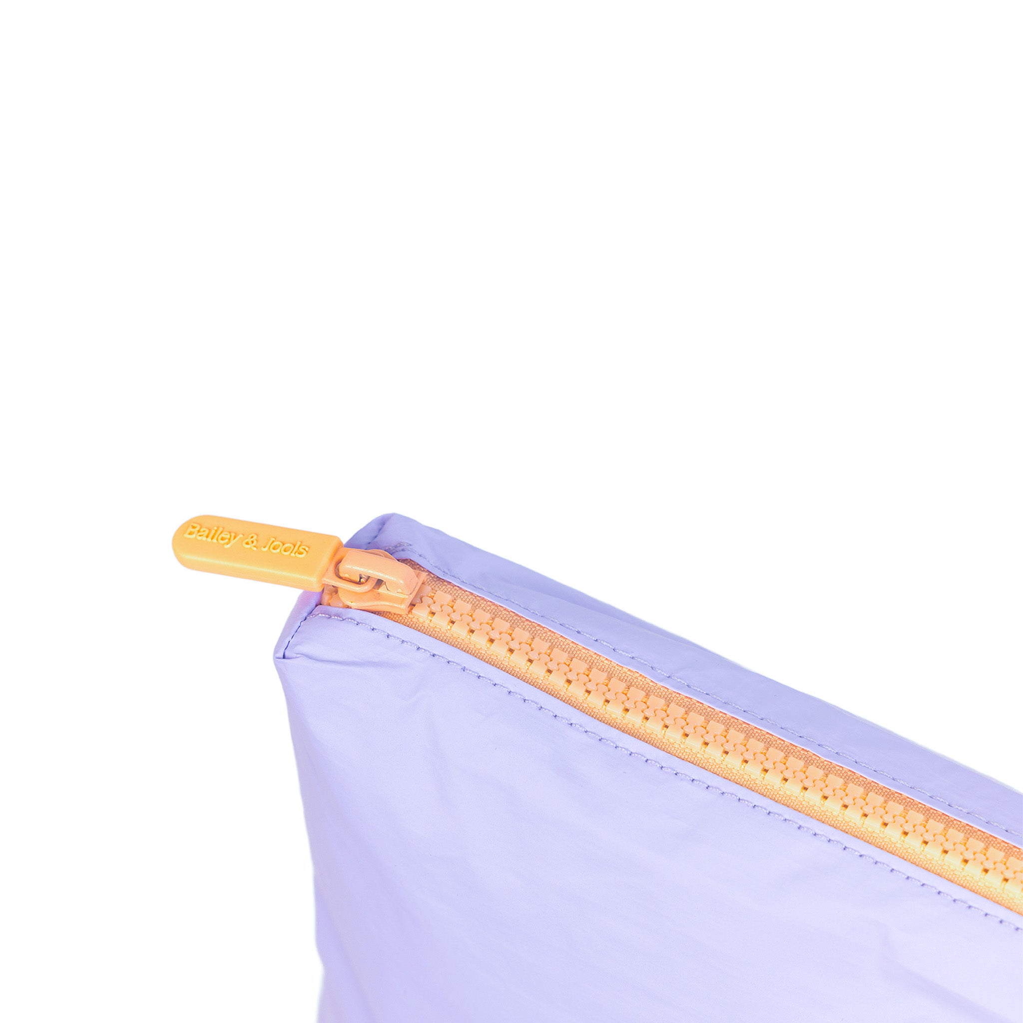 Mid Pouch - Essential Lavender